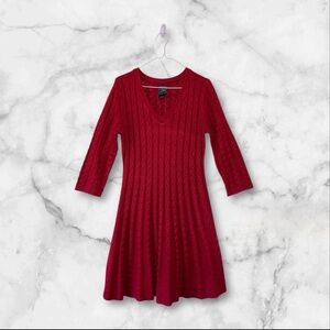 Elegant Red V-Neck Dress Size L